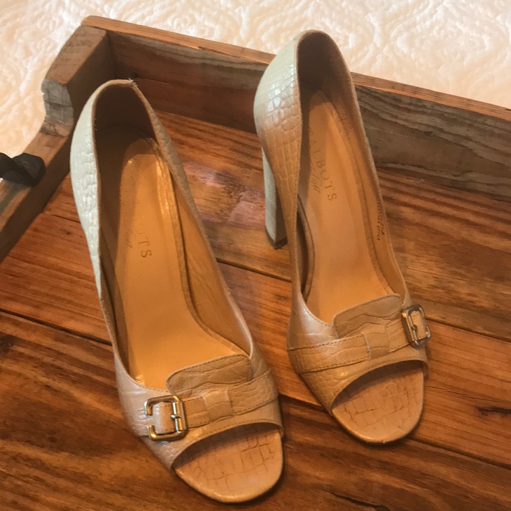 Talbots leather crocodile heels. 7 1/2.